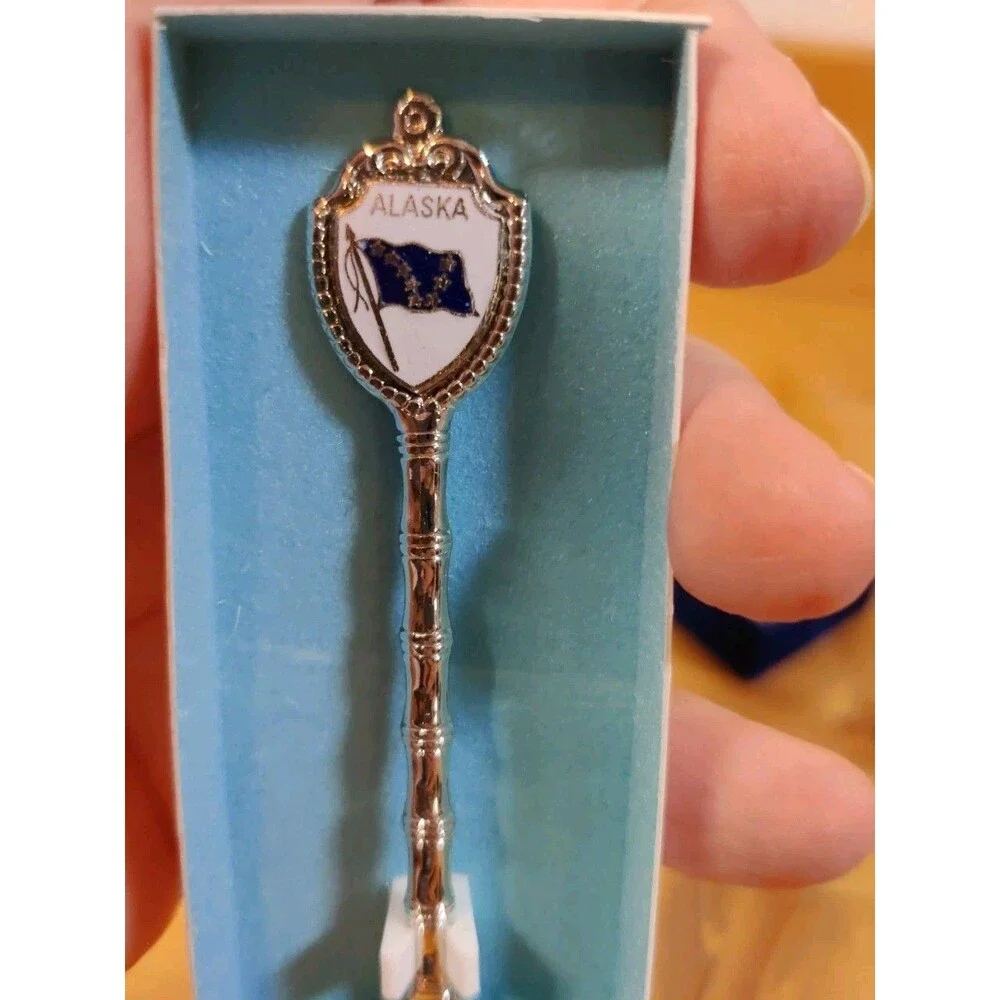 Alaska Souvenir Flag Spoon 4 1/4” Collectible Silverware W Box & Original Price